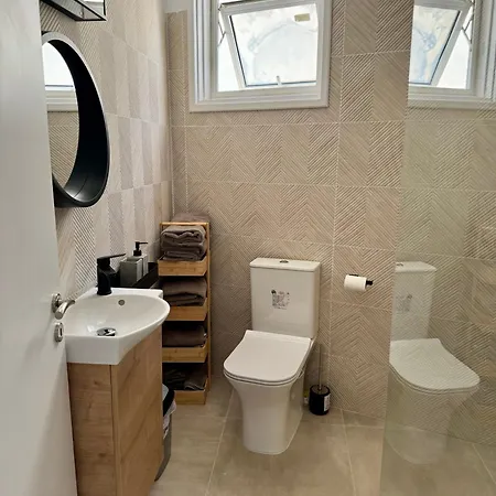 Luxury Two Bed Kato Pafos Flat Apartment Exterior photo
